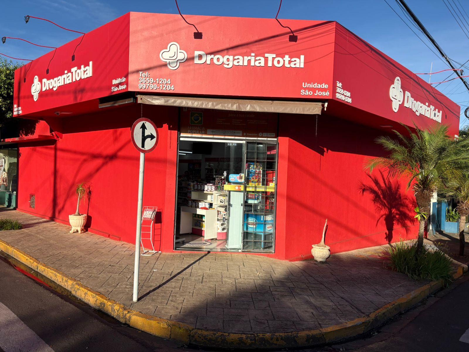 Fachada da Drogaria